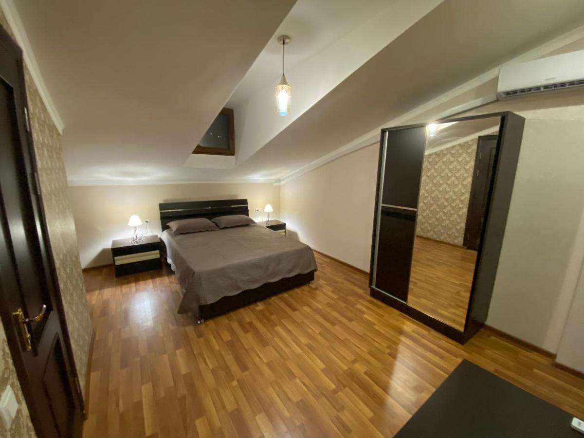 יירבאן Sofia Hotel מראה חיצוני תמונה