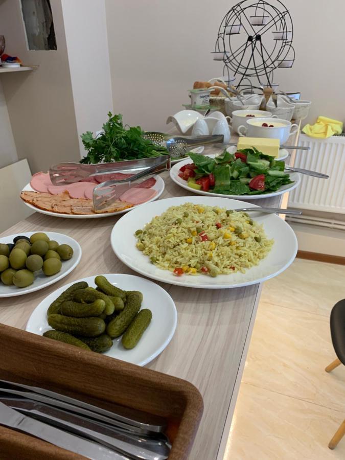יירבאן Sofia Hotel מראה חיצוני תמונה